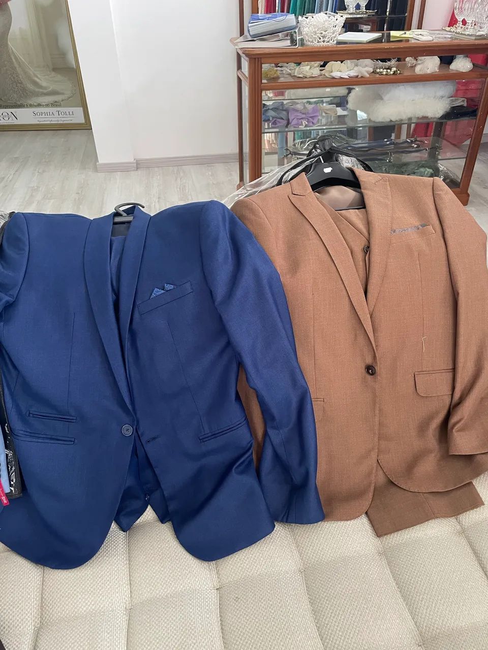 Lote de ternos masculino  - Foto 2