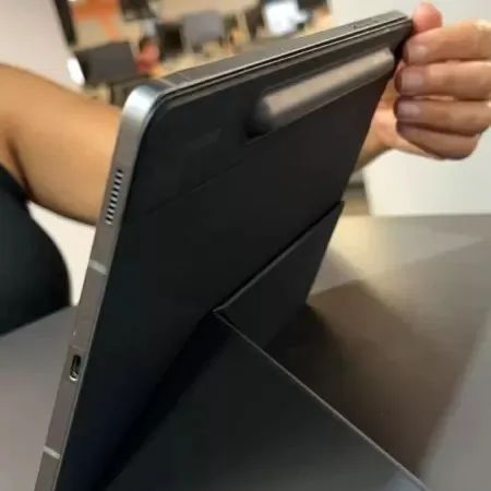 Troco tablet Galaxy Tab S9 FE c/ S Pen (por tv ou smartphone)