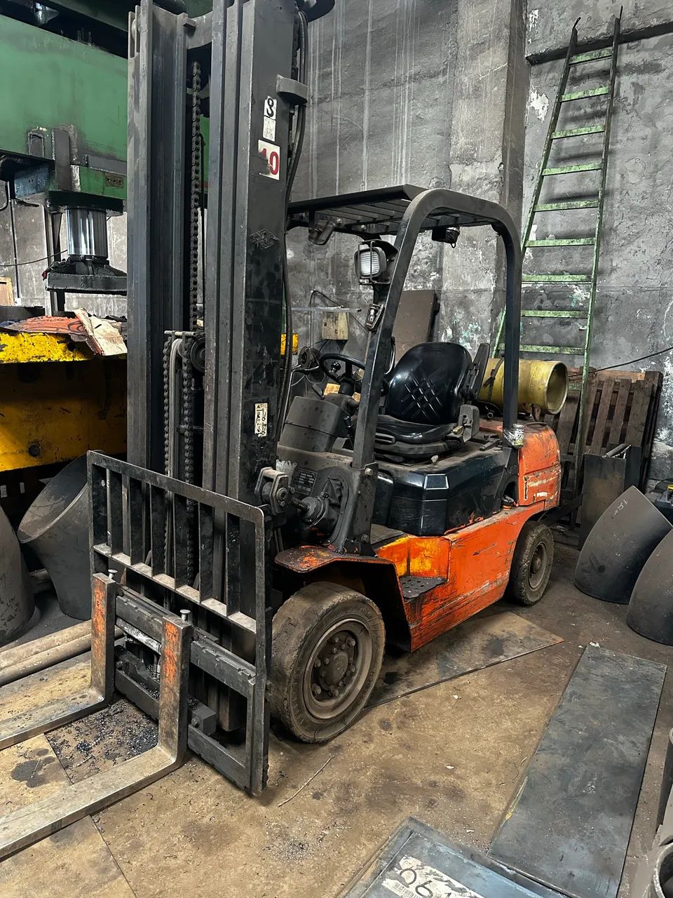 Empilhadeira hangcha 2,5 ton