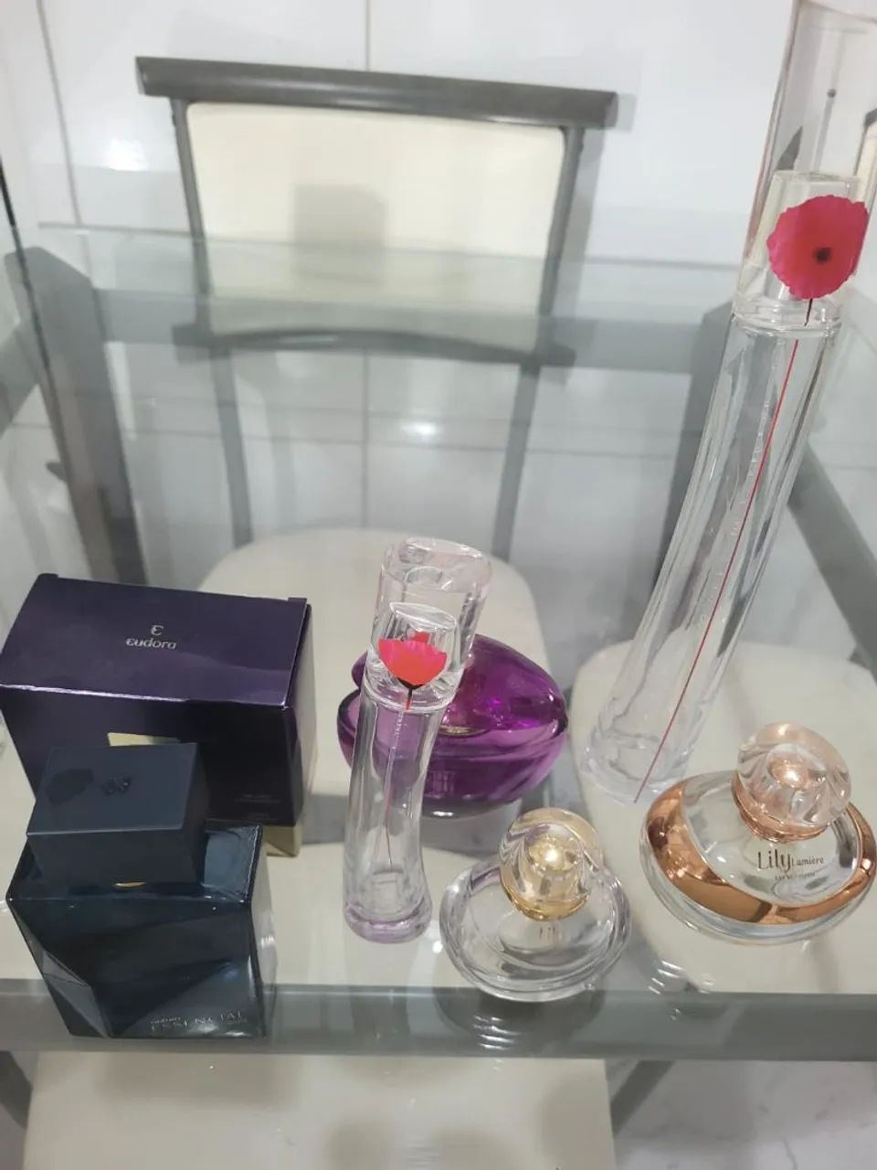 Vidro de perfume vazio  - Foto 3