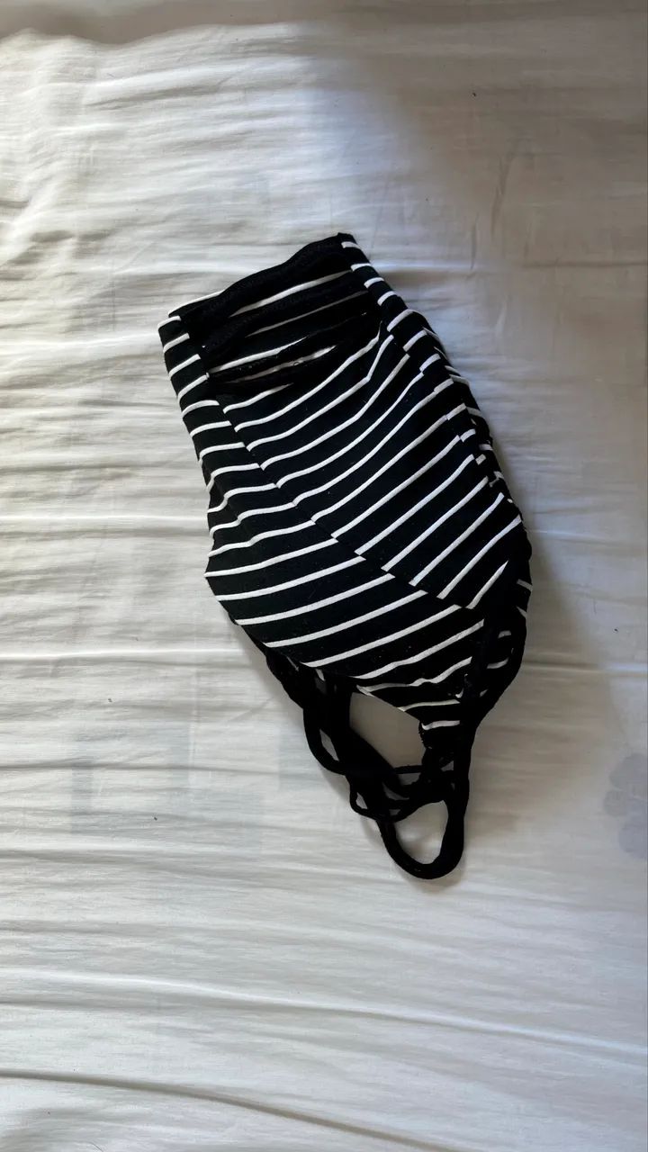 Top Cropped Preto e Branco Listrado - Foto 3
