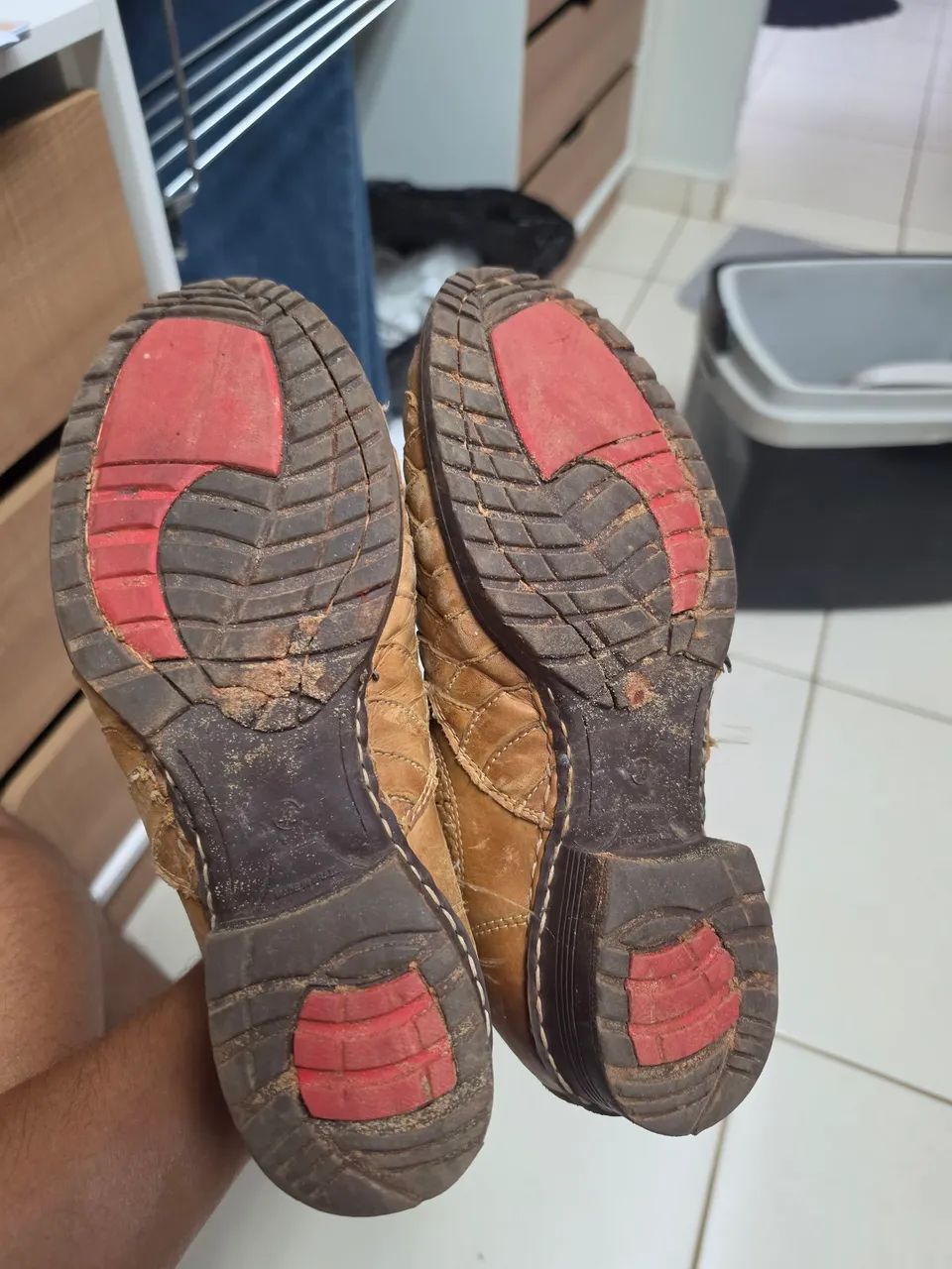 Bota escamada em Couro - Foto 2