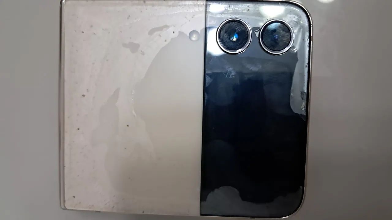 Vendo Samsung Z flip 4 - Foto 4