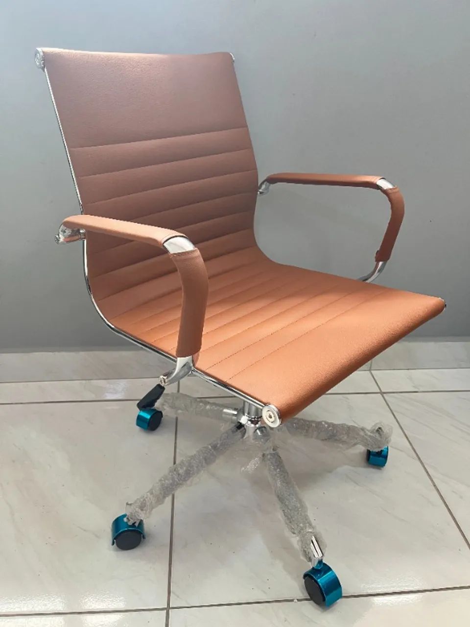 CADEIRA DE ESCRITORIO MANHATTAN DIRETOR