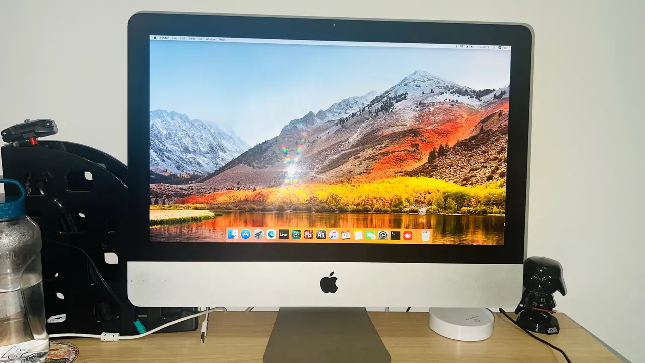 パソコン iMac 21.5-inch Late 2009 8GB 240GBSSD iMac 21.5
