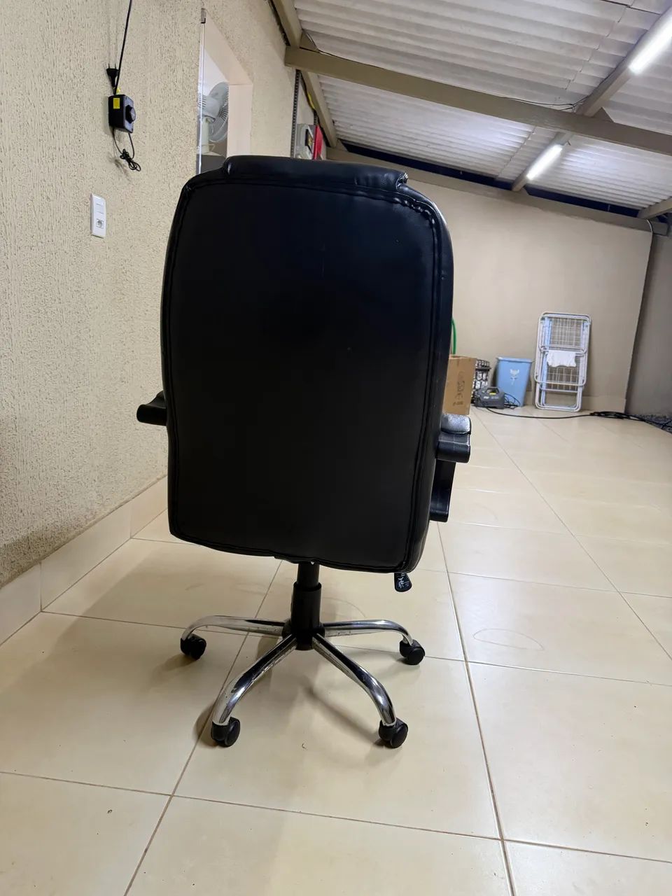 Cadeira Presidente para reforma - Foto 3