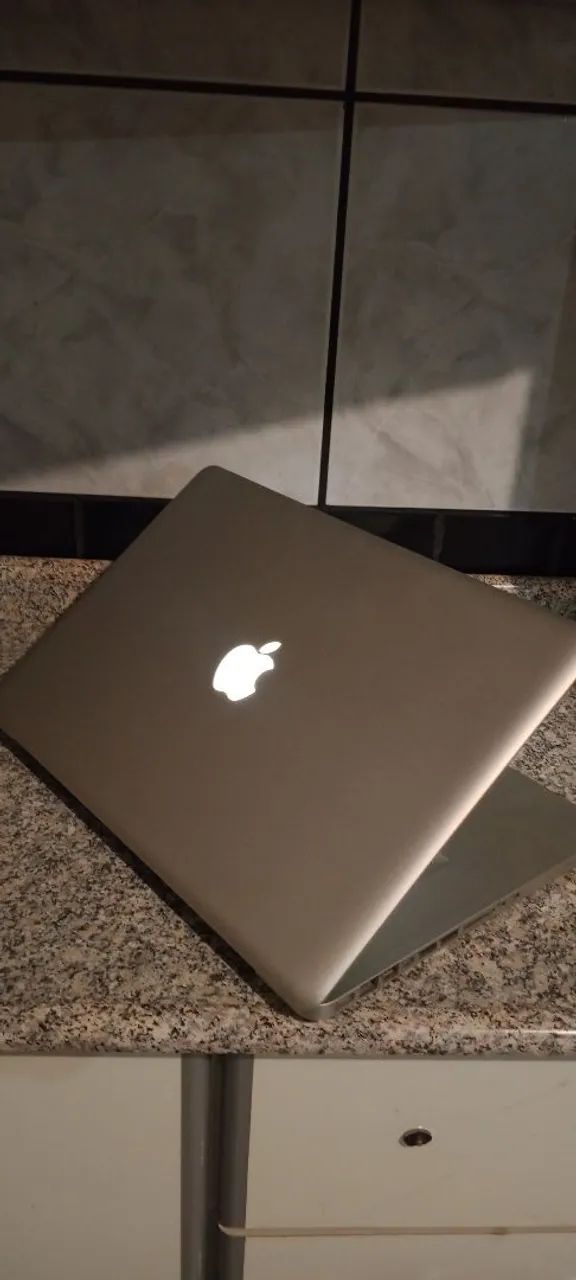 Vendo MACBOOK