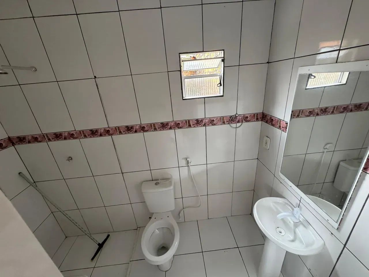 VENDO CASA COM DUAS MORADIAS - Foto 5