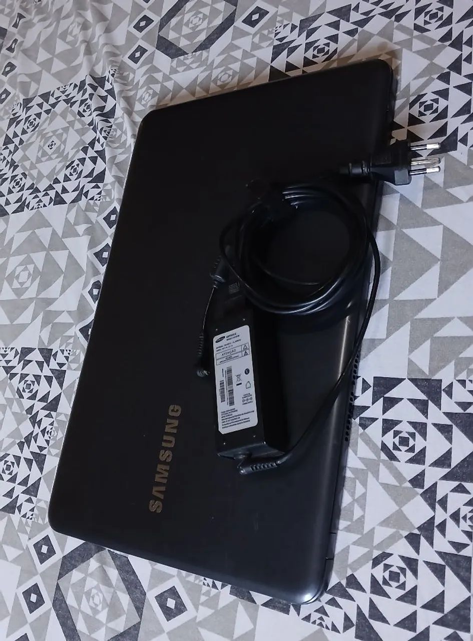 Notebook Samsung - 4GB RAM - Foto 4