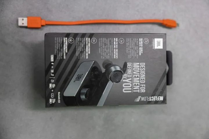 Carregador e Case Fone Bluetooth JBL Reflect Flow - Foto 4