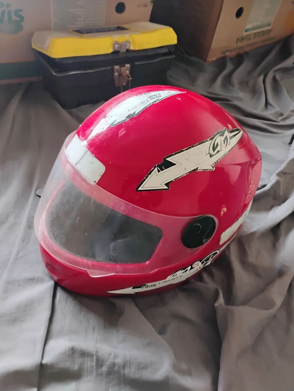 Ótimo capacete infantil tamanho 54