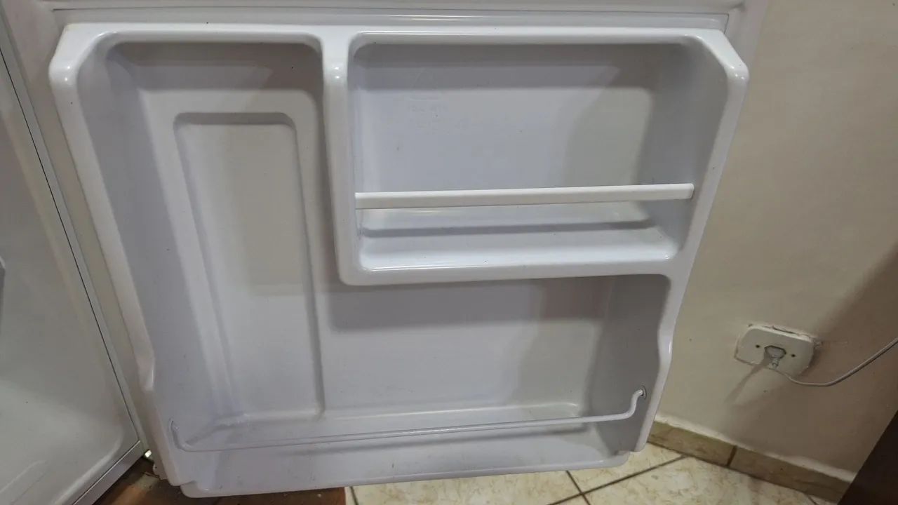 Frigobar Philco 45l - Foto 4