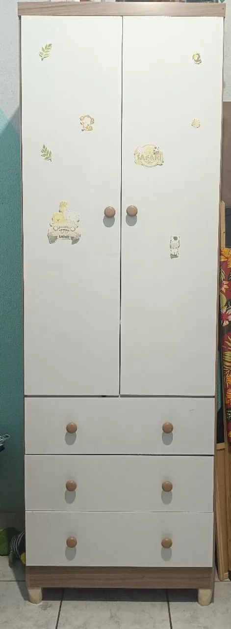 Guarda-roupa +Cômoda infantil 