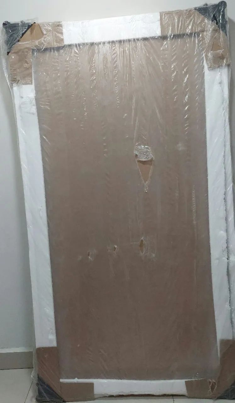 Tampo de mesa 6 cadeiras, apenas tampo, sem a base. - Foto 3