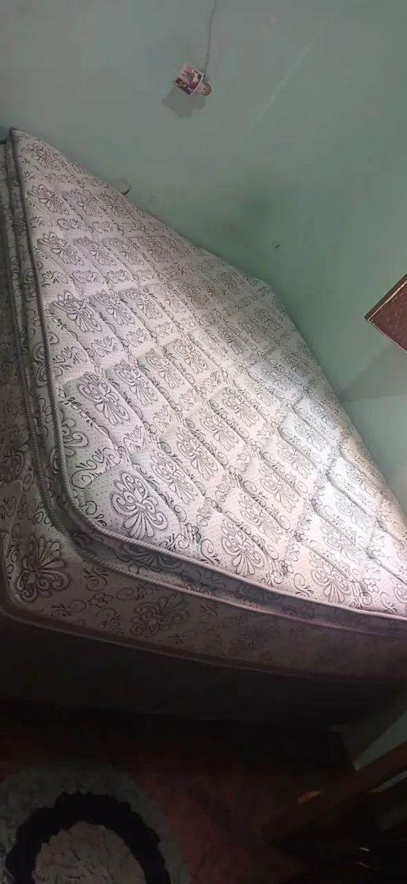 Cama box casal top semi nova 