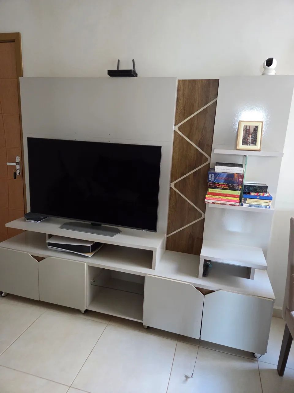 Hack para sala com rodinhas