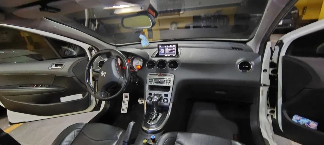 Peugeot 408 2012