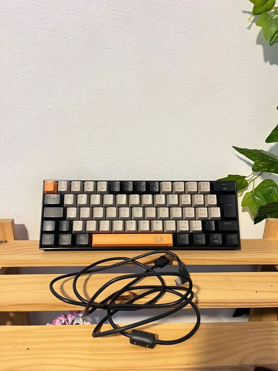 Teclado mecânico Redragon LAKSHMI