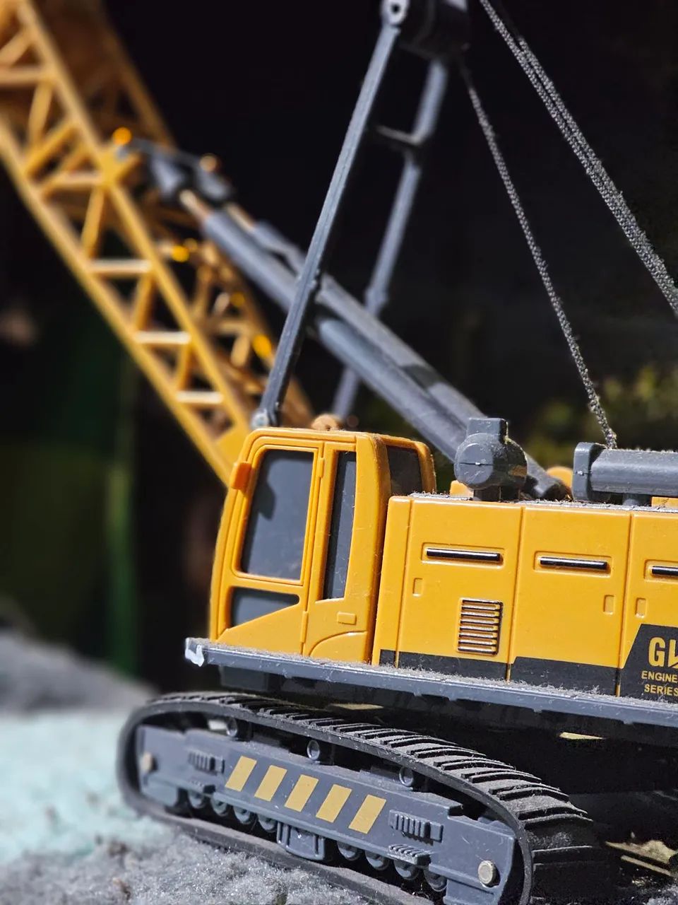 MINIATURA GUINDASTE SOBRE ESTEIRAS - Foto 2