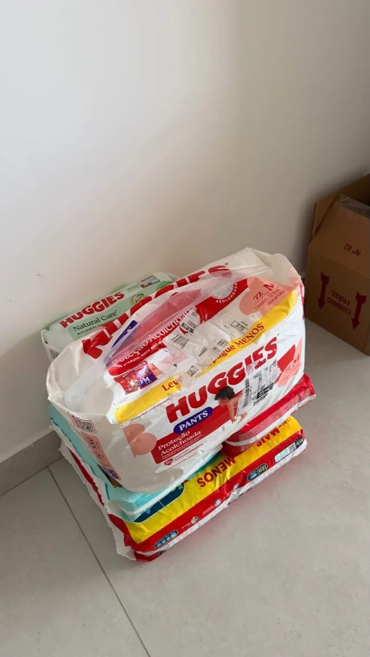 Vendo Fraldas - Pampers e Huggies  - Foto 5