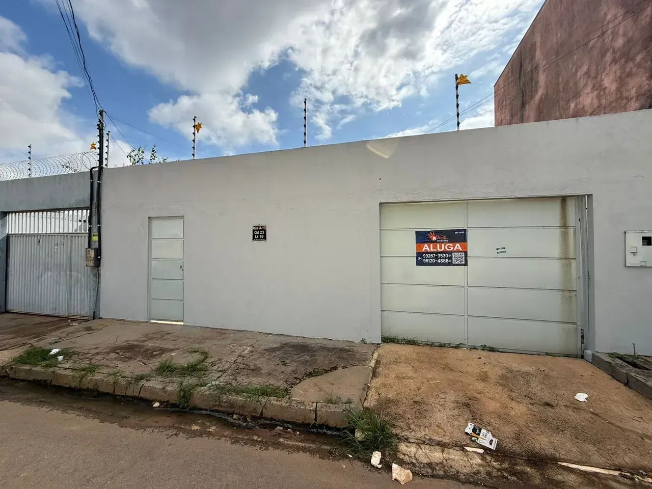 CASA COM 3 QUARTOS DISPONÍVEL PARA LOCAÇÃO NO BAIRRO AMAZÔNIA. - Foto 2