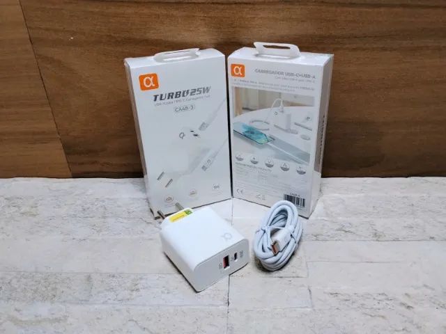 Carregador Turbo A Gold 25w com Cabo Tipo-C e iPhone