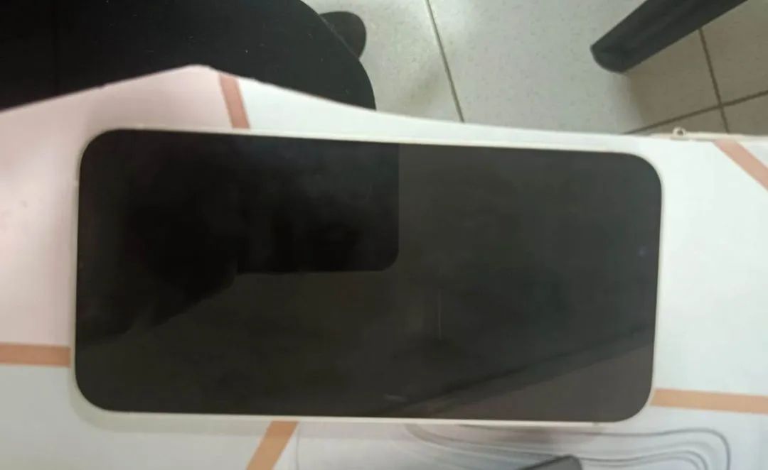 Iphone 14 - Foto 5