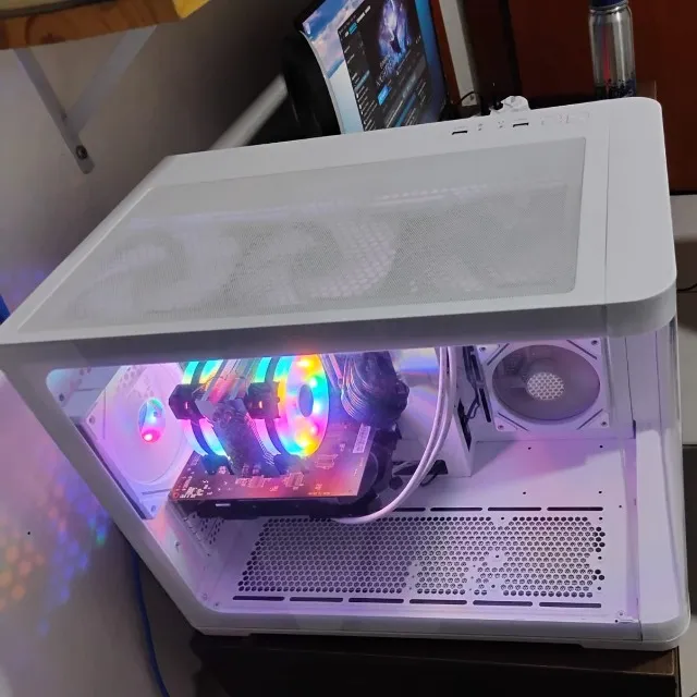 High-end ryzen 7 3800x rtx 5060 32 ram - Computadores e Desktops