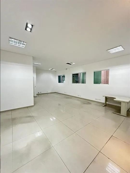 Loja na Avenida Mazzei, 500  220 m² - Foto 2