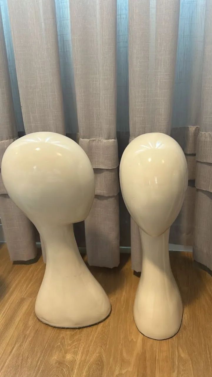 Kit com 3 cabeças expositoras profissionais para vitrine. - Foto 3