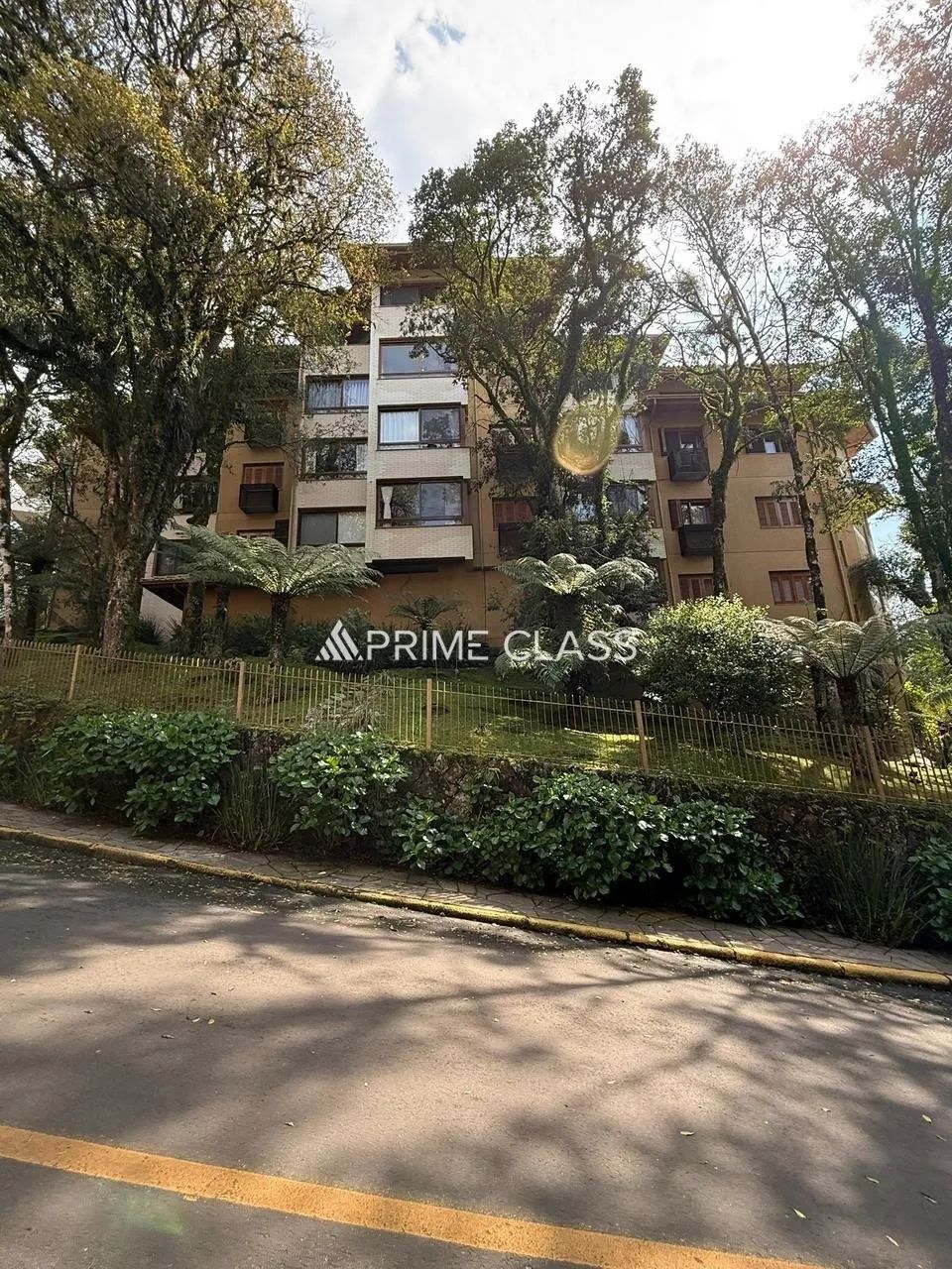 Apartamento 3 dormitórios com suíte no Centro de Gramado - Foto 2