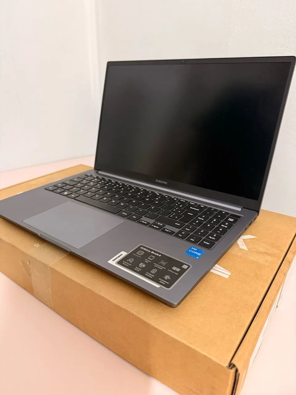 Notebook Samsung Book 4 sem detalhes  - Foto 2