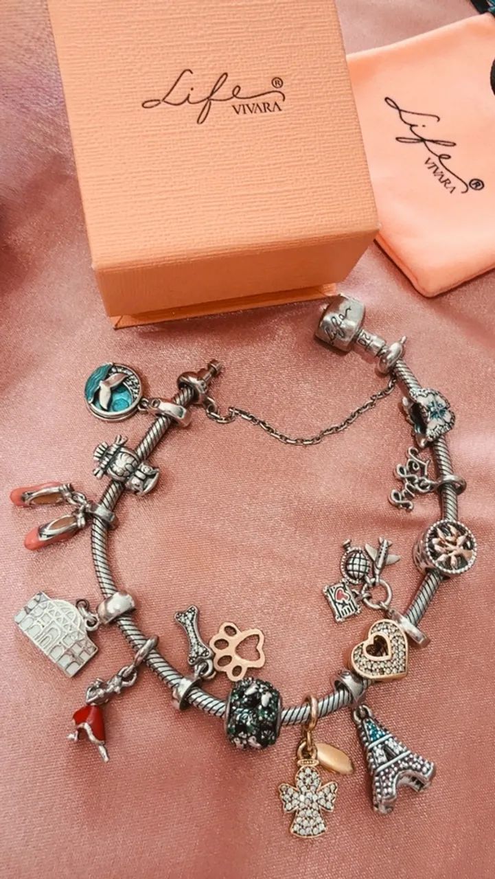 Pulseira Live VIVARA com corrente de segurança e 14 Berloques 