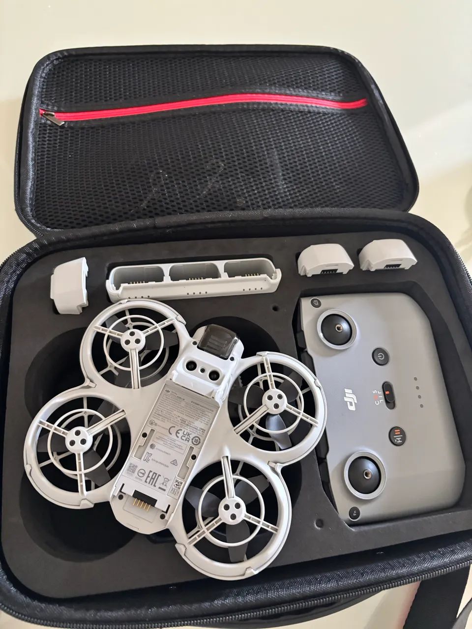 Drone DJI NEO completo  - Foto 2