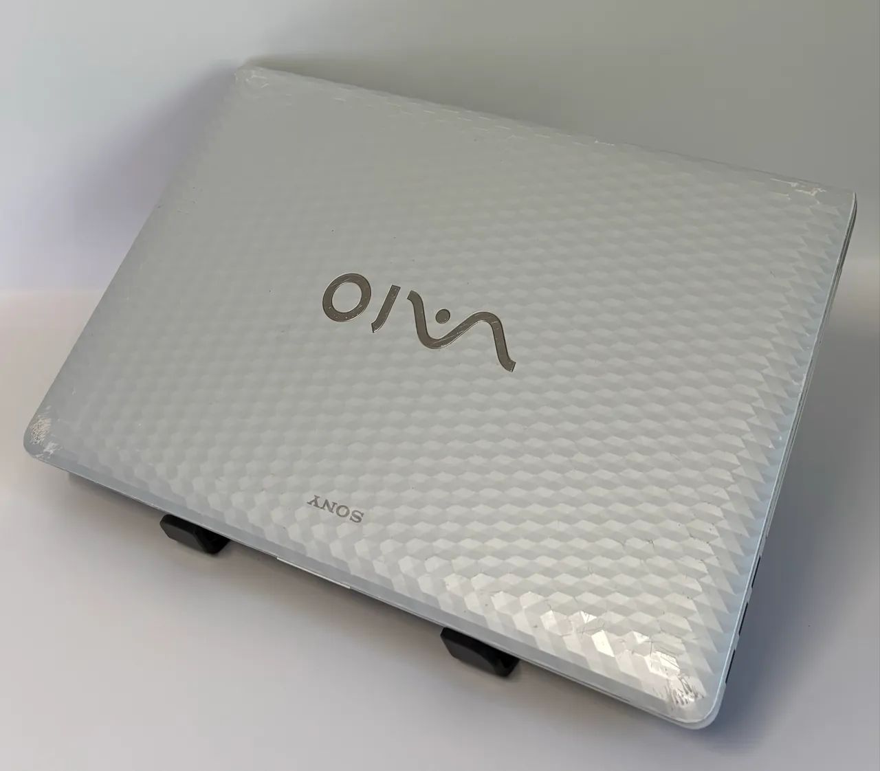 Sony VAIO i3 / 6GB / Windows 11 - Rápido, Barato e Pronto Pra Uso
