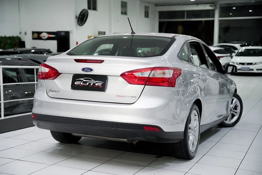 Ford Focus Sedan 2.0 16V/2.0 16V Flex 4p Aut., foto 19 de 19