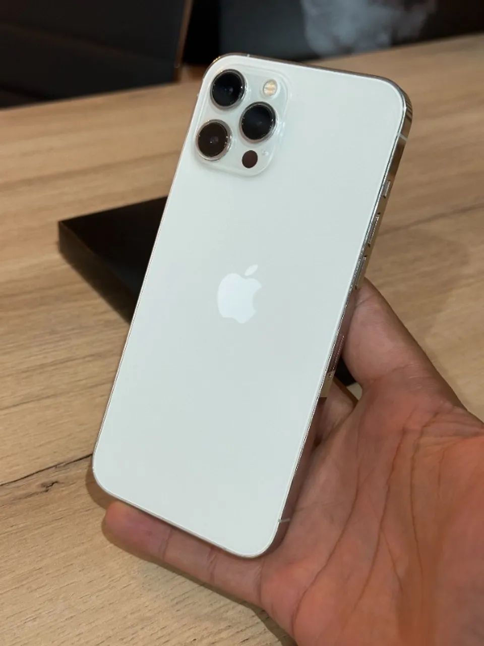 iPhone 12 Pro Max 256GB Silver - Loja física! Com 3 meses de