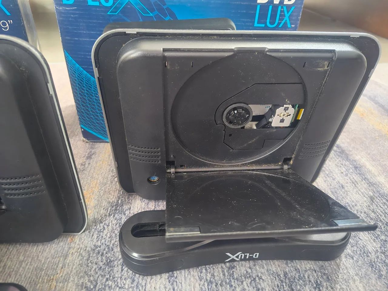 Tela de 9 polegadas para carro com DVD USB Cartão de memoria - Foto 5