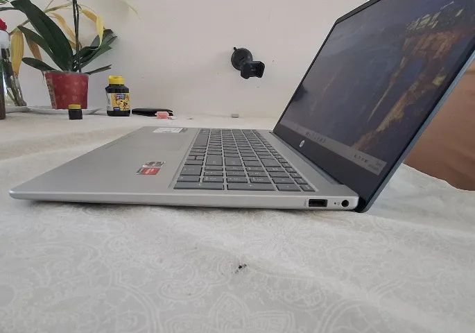 Notebook HP 15, AMD Ryzen 5 7520U E 8 GB DDR 5500 MHz - Foto 3