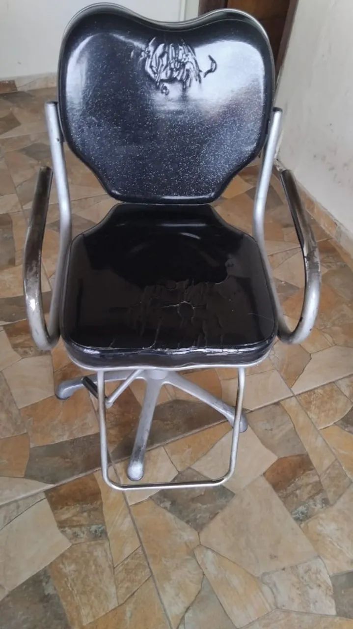 Cadeira de cabeleireiro com encosto de cabeça  - Foto 2