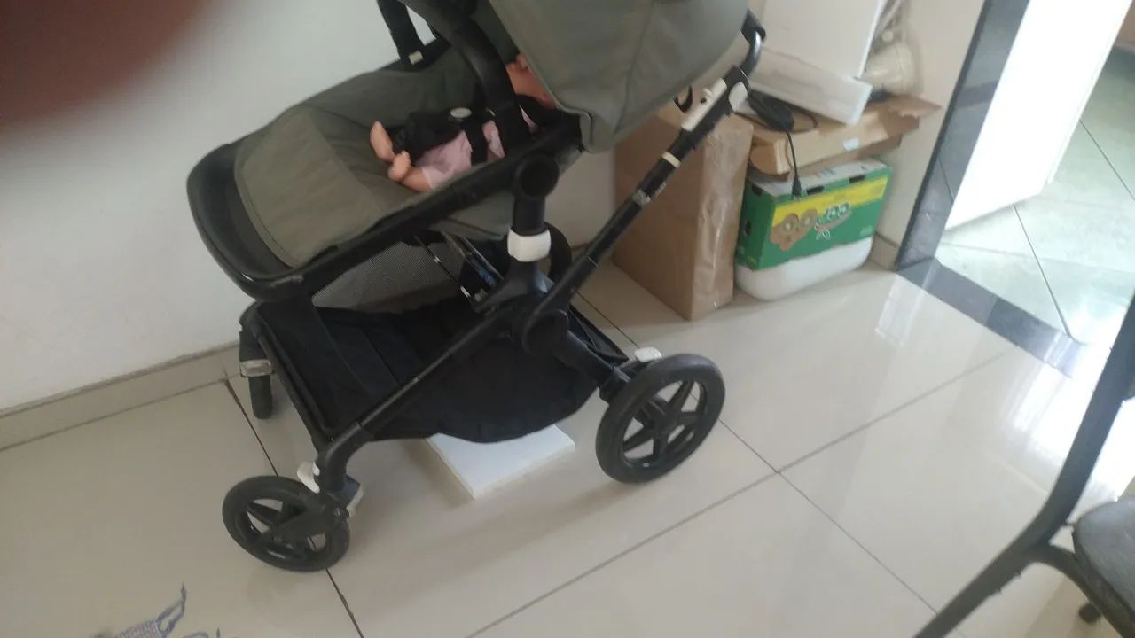 Carrinho bebe bom estado!