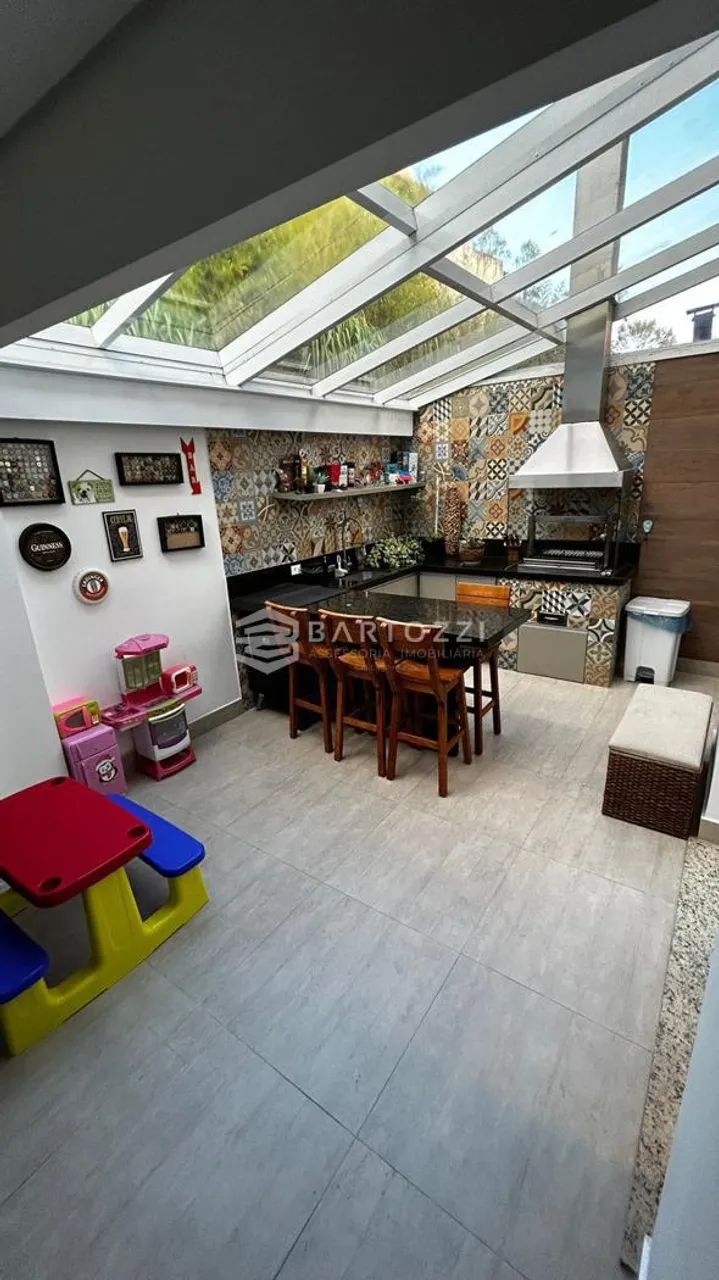 SOBRADO 158M² 4 DORM COND. FECHADO - SBC