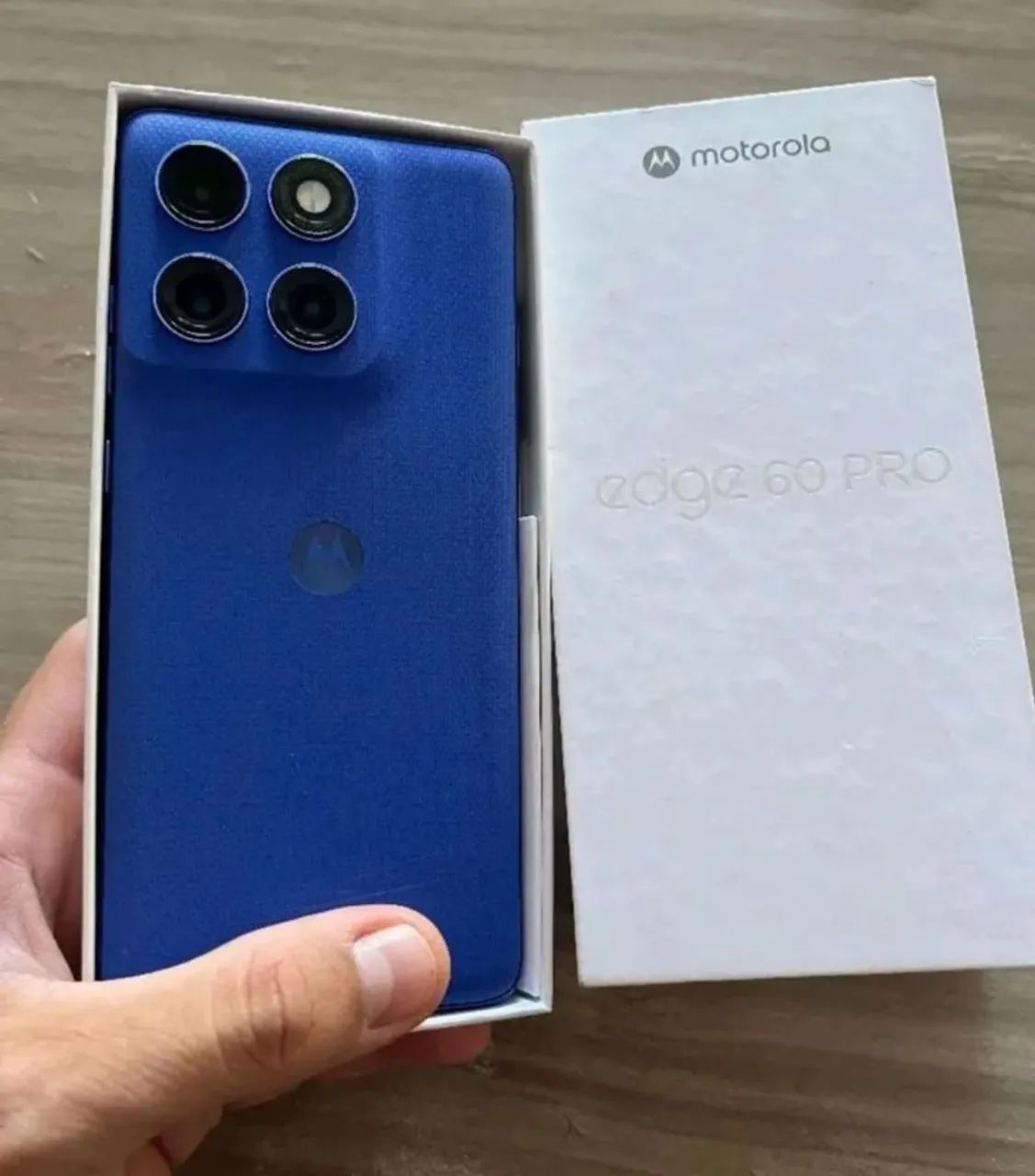 Moto Edge 60 pro novo na caixa - Foto 3