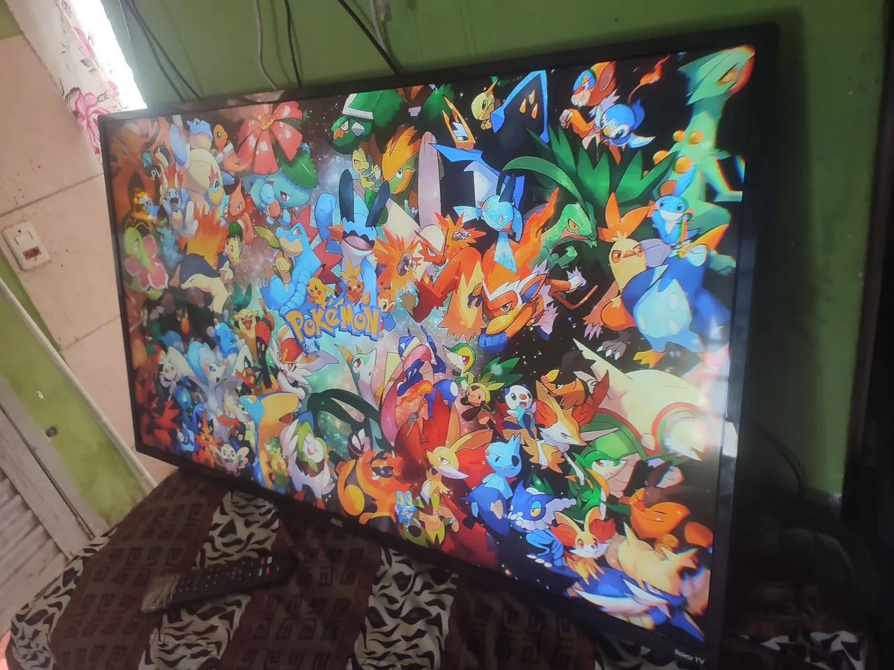 SMART 43 AOC ROKU 