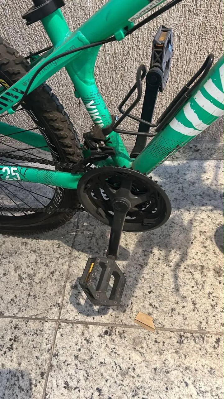 Bicicleta Aro 26 com 21 Marchas 