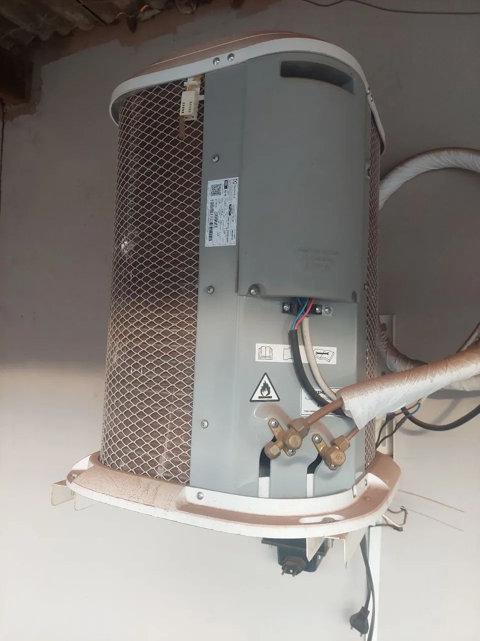 Vendo Ar condicionado Eletrolux 12000 btus - Foto 2