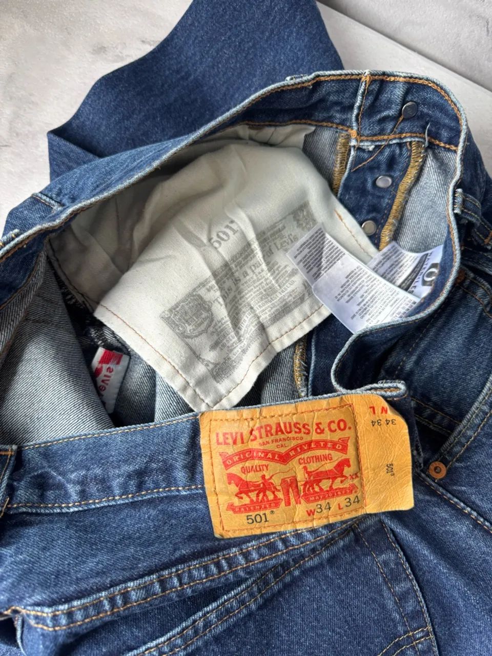 Calça levis 501 tamanho 44  - Foto 3