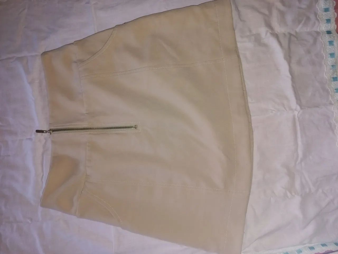 Saia de alfaitaria Cor nude