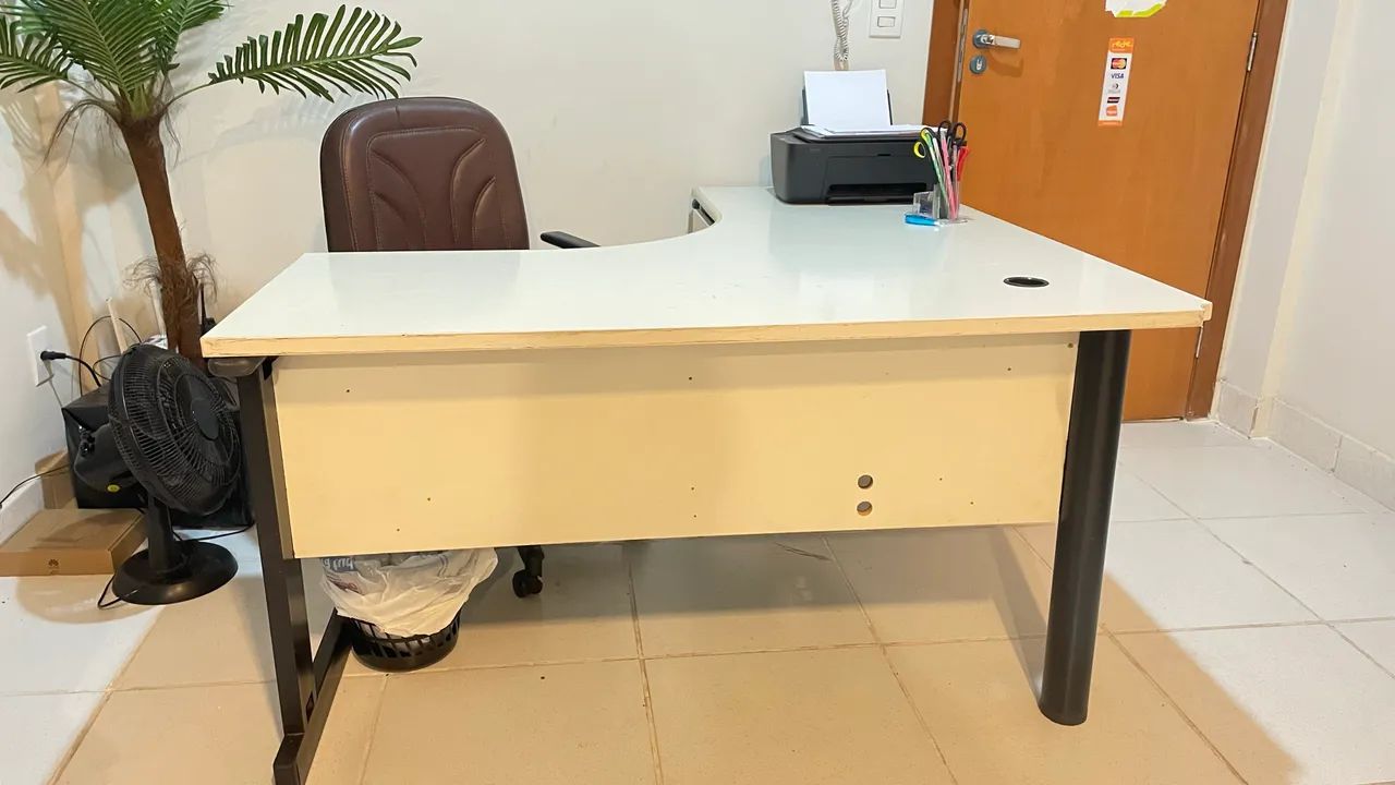 Mesa de escritório em L - Foto 3