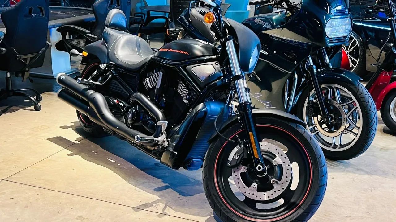 HARLEY-DAVIDSON V-ROD  - Foto 2